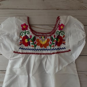 Kids Girls Children Mexican Traditional Embroidered Flowered Blouse Size 2 Baby Toddler Mexico