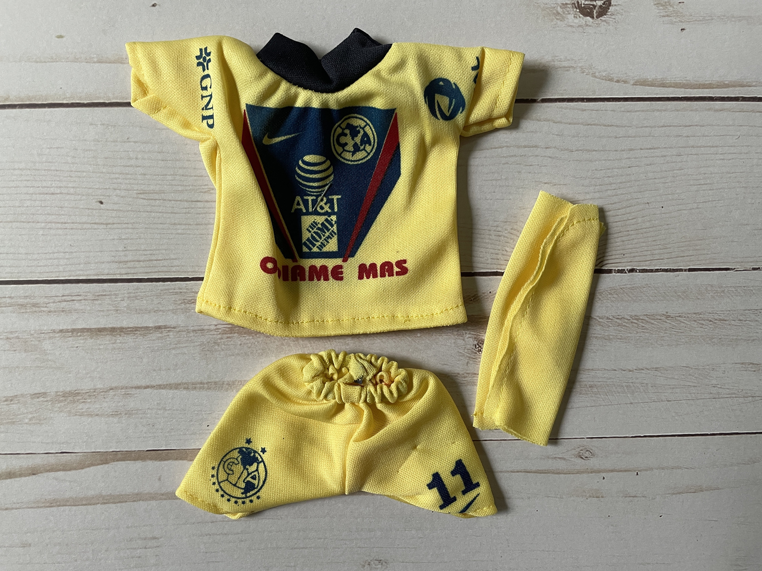 Mexican Soccer Team Aguilas Del America Jersey Outfit Barbie Ken