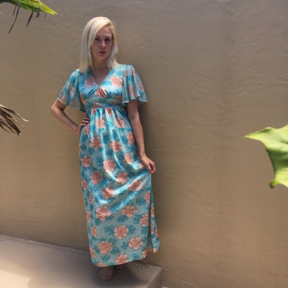 70’s Floral Empire Waist Dress