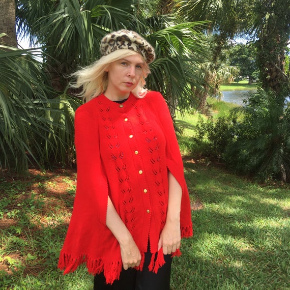60s/70s Red Knit Cape