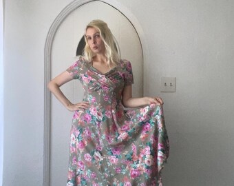 Vestido floral de rayón