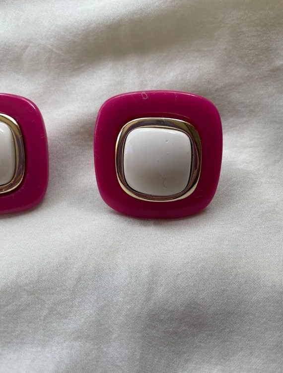 Adorable Vintage 60s/70s Retro Mod Style Earrings - Gem