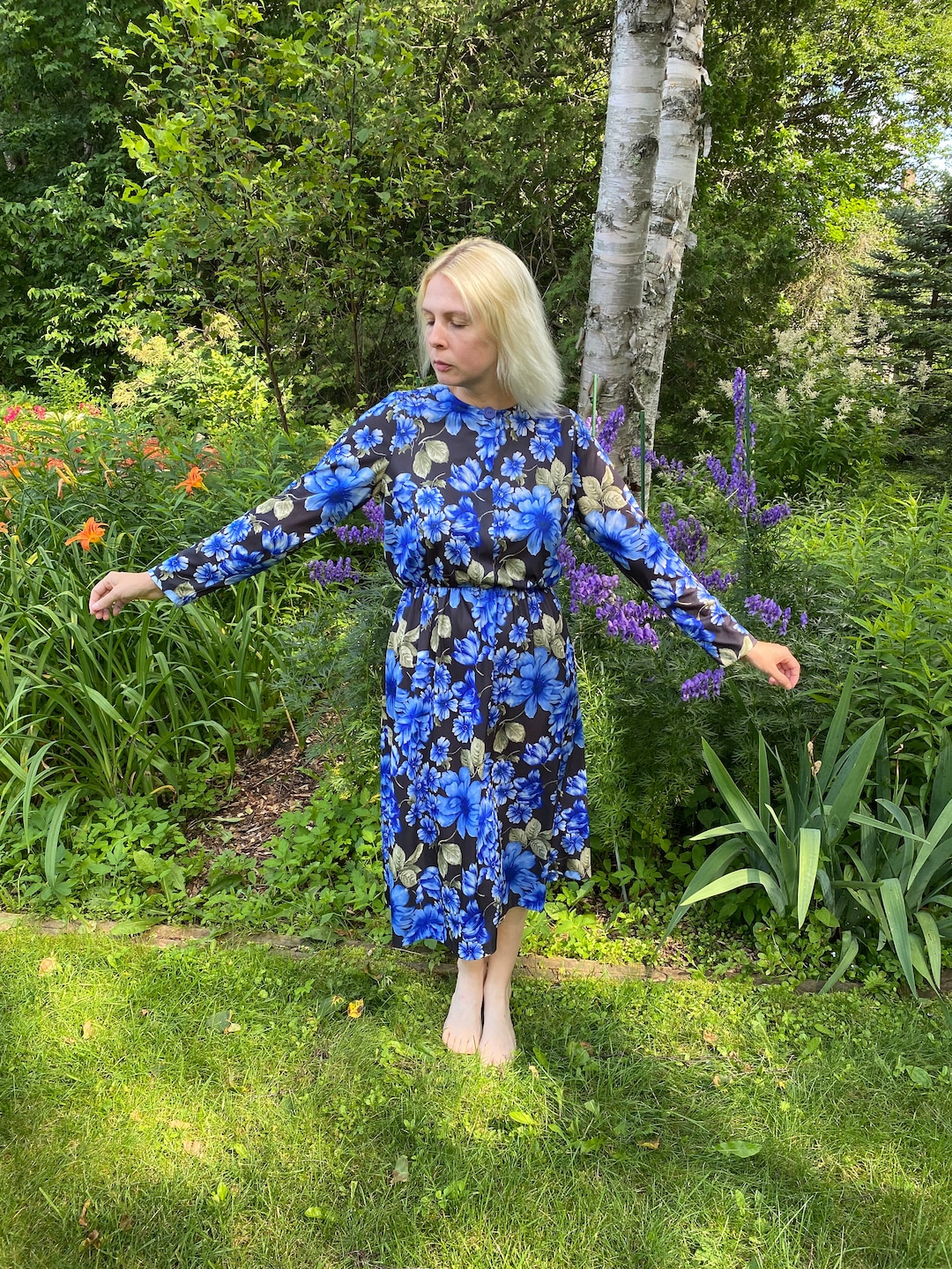 Delightful 80s Carol Wright Floral Dress. Etsy