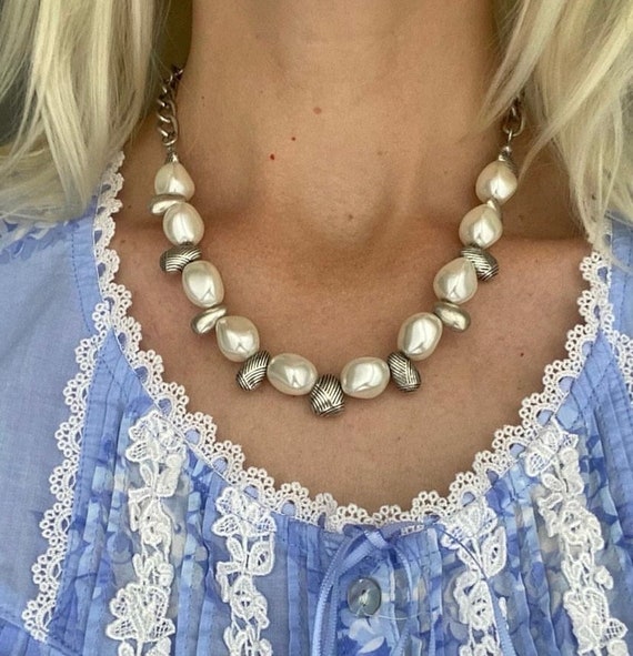 Mother Of Pearl Beaded Necklace