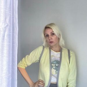 Cute 70s Acrylic Knit Vest