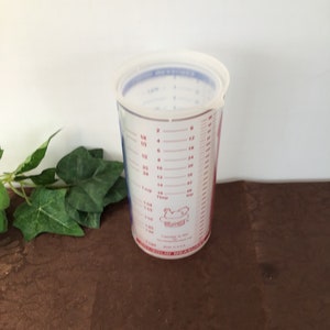 The Pampered Chef Measuring Liquid Measuring Cups