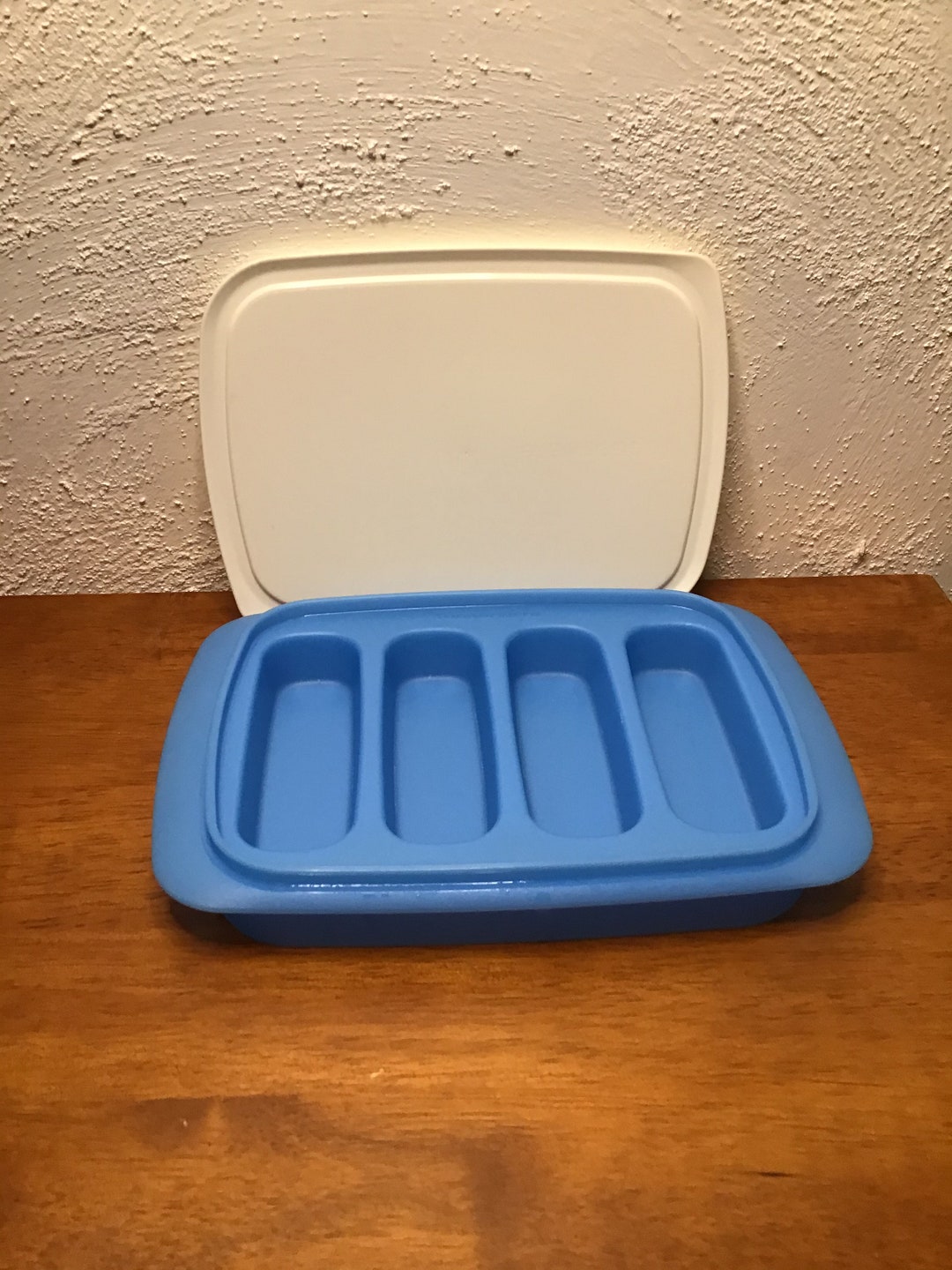 Tupperware Snack Container 850ml Blue Lunch On the go Food Storage