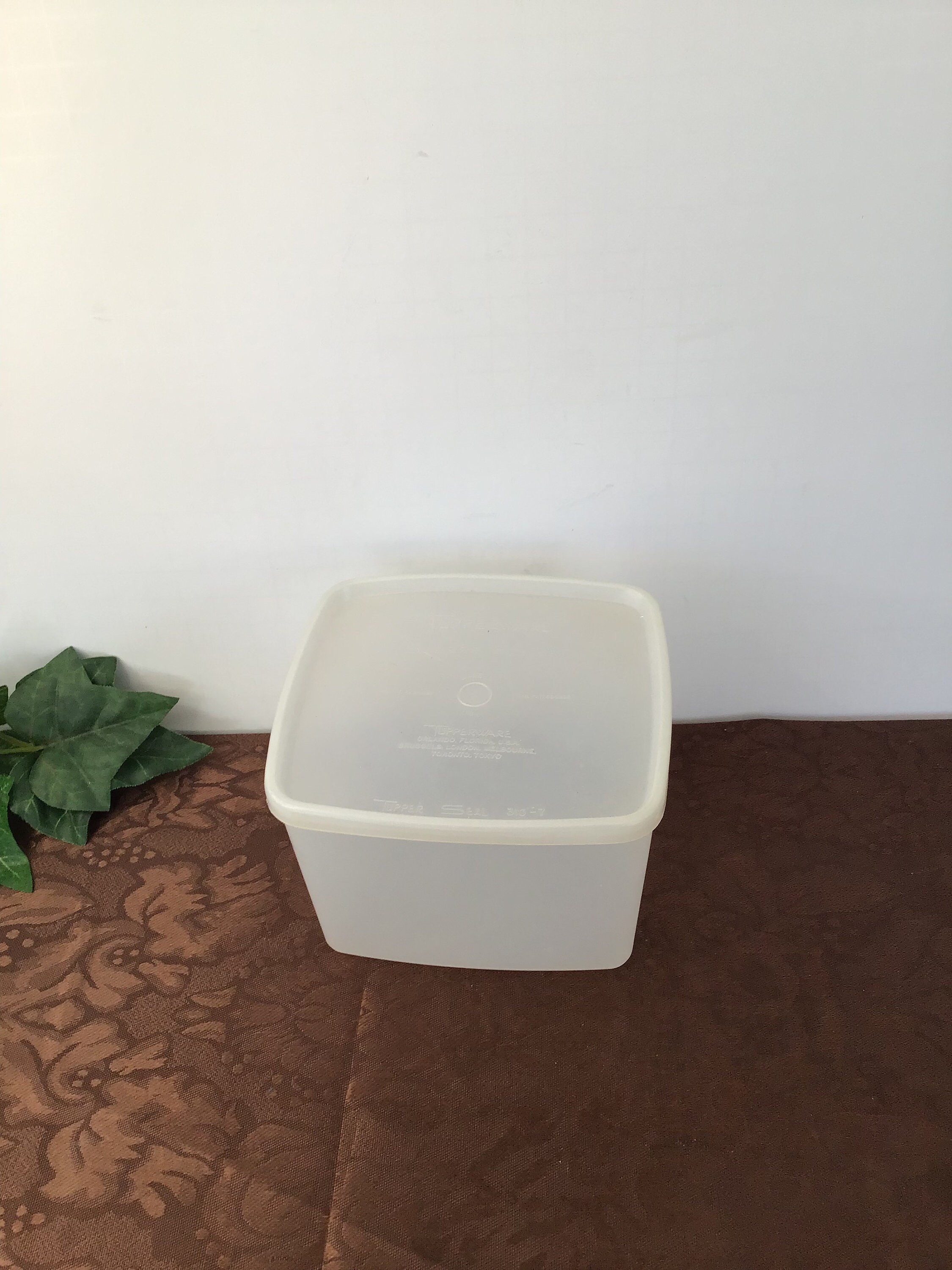 💲 Vintage Tupperware 311 Square Freezer Containers Lot of 5 w/ 1 lid 310