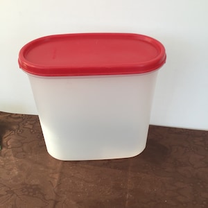 Tall Tupperware Modular Mates 12-1/4 Cup Oval Container 1615 & Red