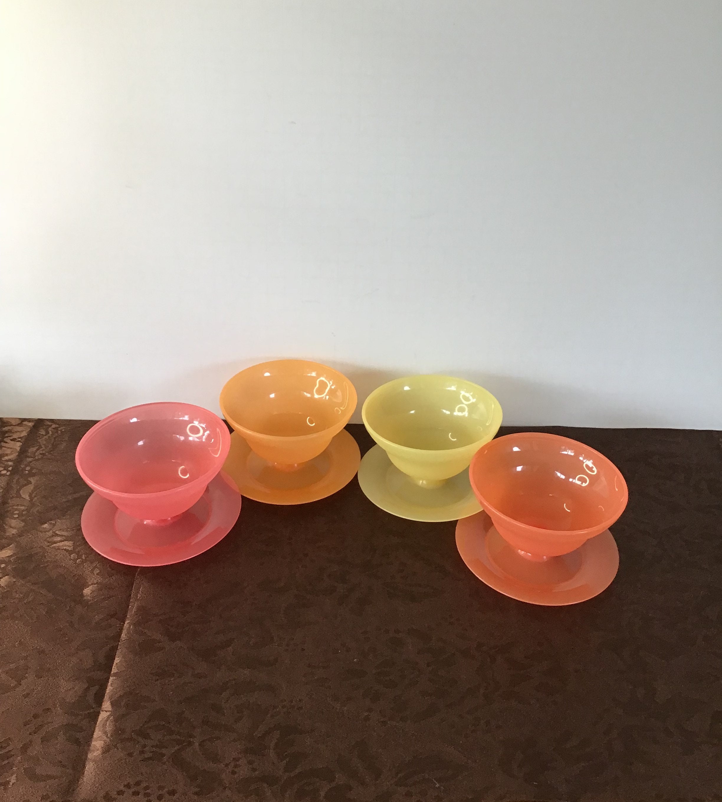 Plastic Dessert Parfait Favor Cups with Lids – ThePrettyPartyBoxx