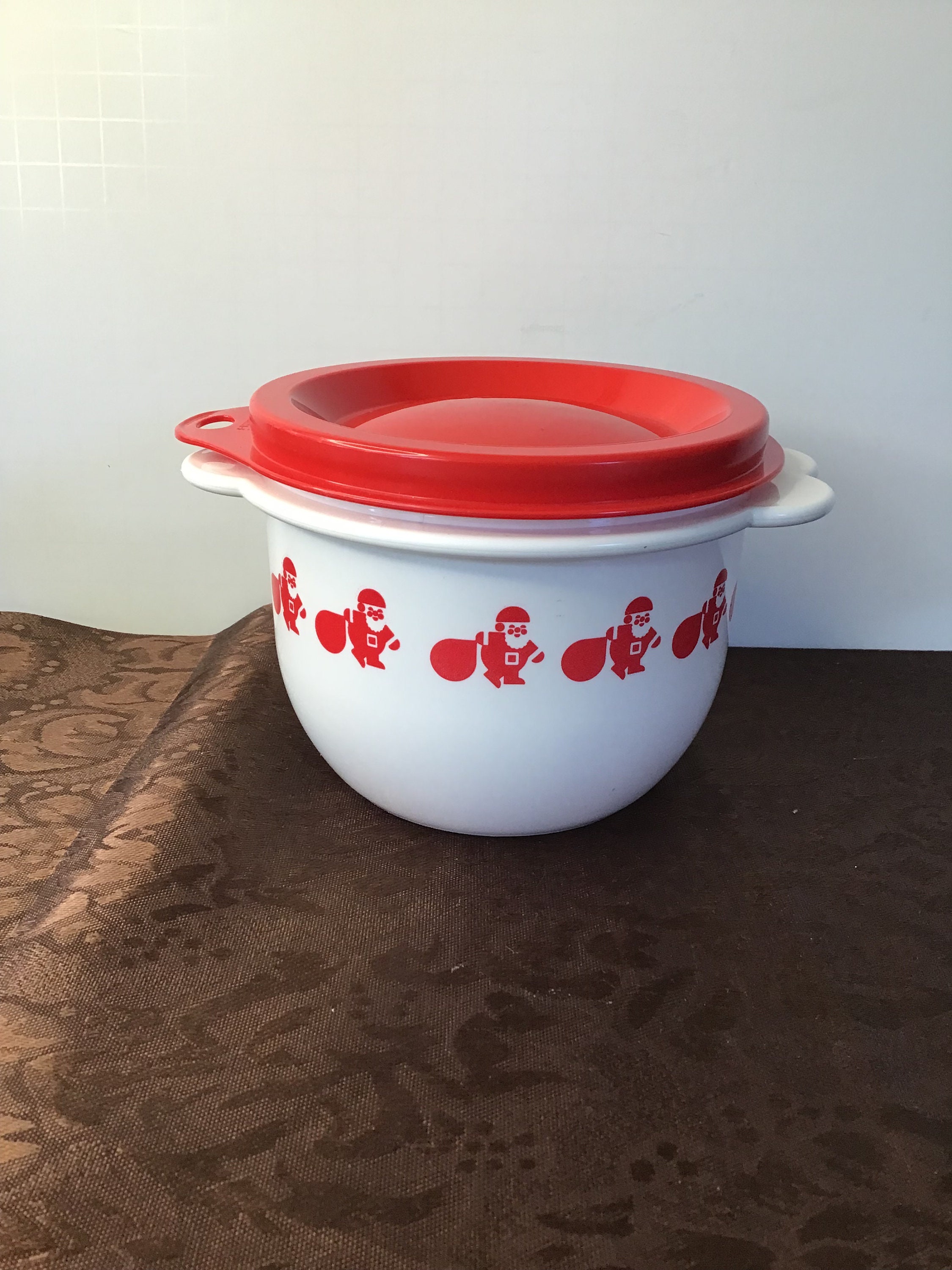 Three Large Red Tupperware Bowls - 1 lid - Lil Dusty Online