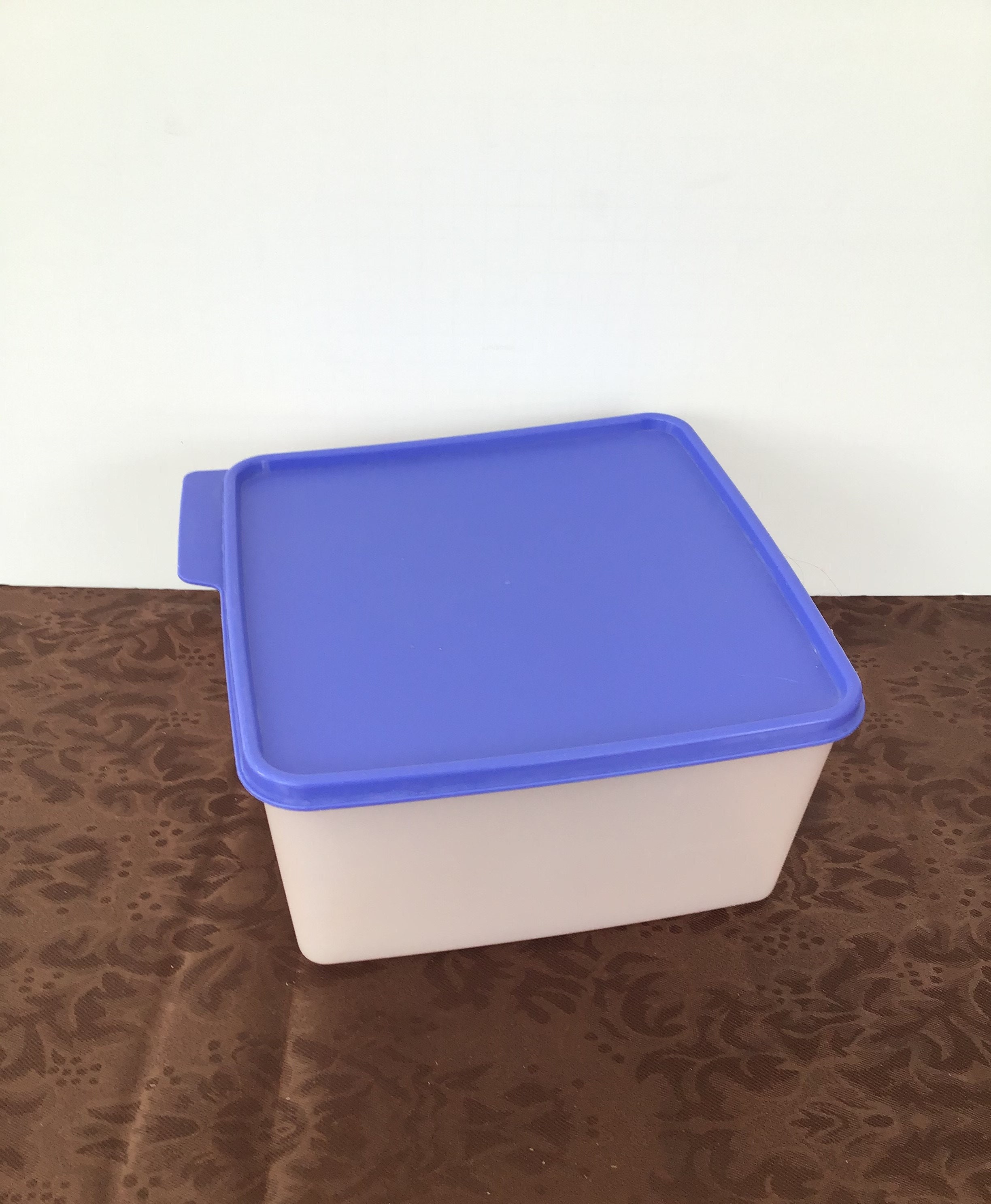Tupperware Square Clear Mates Clear with Blue 1.5 Liter New