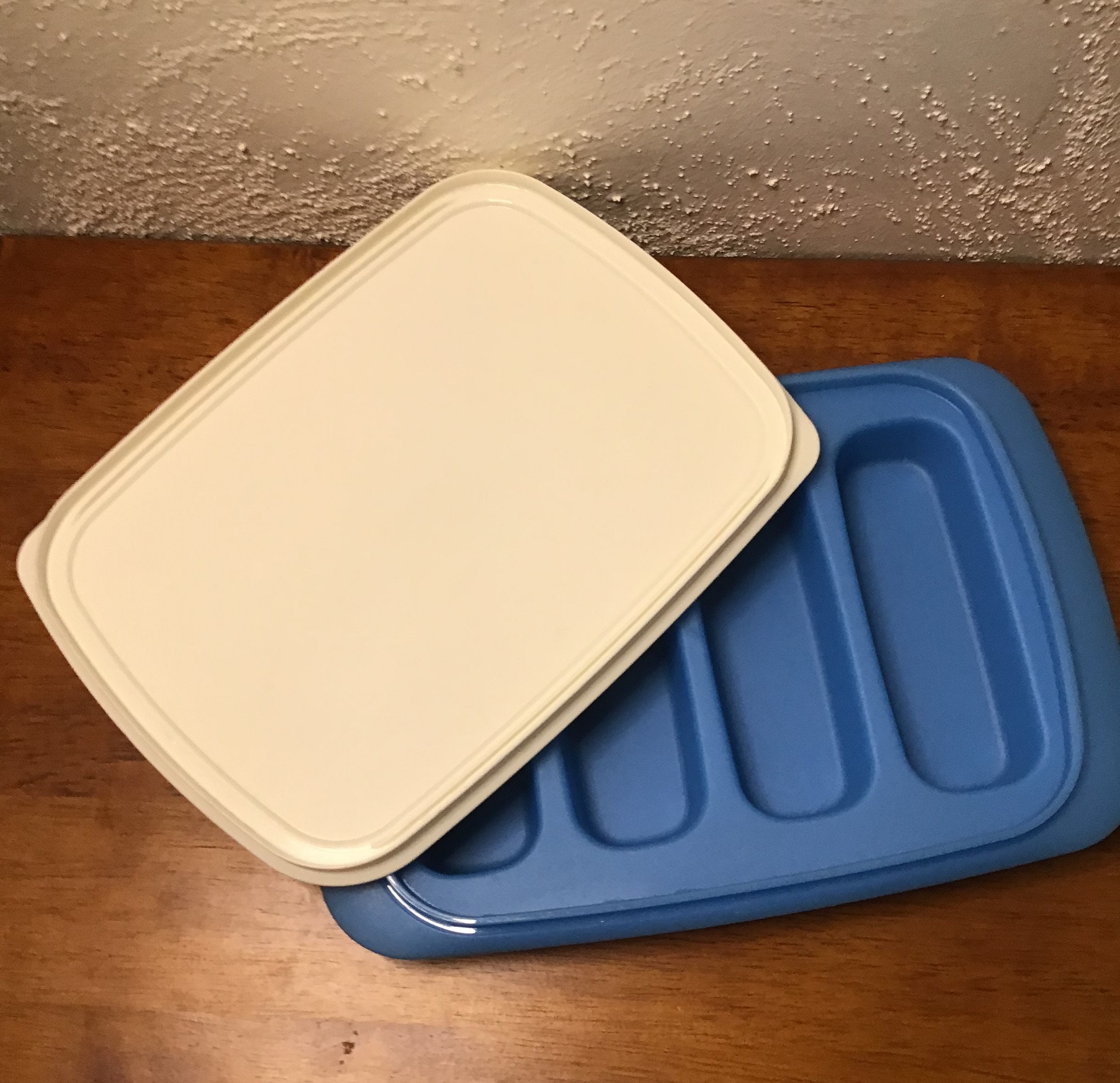 Buy Vintage Tupperware Sandwich Keeper CHOICE, Royal Blue, Smoke, Light  Blue, 3752 Lunchbox, Snack Container, Craft, Food Storage, Kitchen Online  in India 