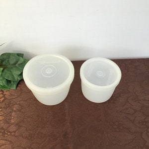 Vintage TUPPERWARE Medium That's a Bowl # 2677 ~ White NO Lid Vintage TUPPERWARE Medium That's a Bowl # 2677 ~ White NO Lid