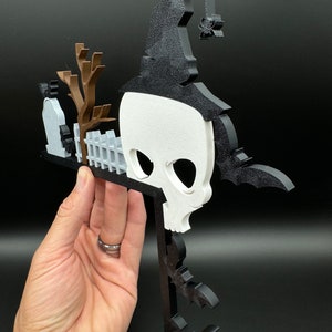 Spooky Skull Door Corner | Halloween Decor | MCGadgets | Wall Art