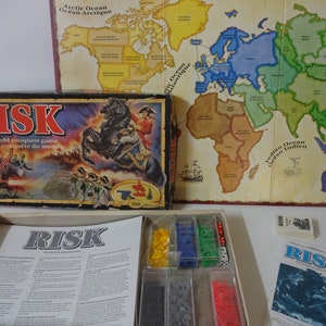 RISK The World Conquest Game Complete 1999 EDITION War Board game