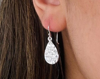 Sterling Silver earrings, Dainty Hammered Earrings, Silver Dangle Earrings, Teardrop, Tear Drop Earrings, Everyday Earrings, Boho