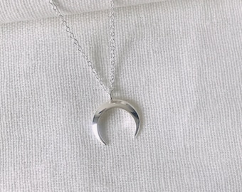 Sterling Silver Necklace, Crescent moon, Double Horn Moon necklace, Moon Necklace, Silver Moon Charm, Half Moon, Layering Necklace