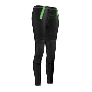 Puede incluir: Leggings negros con detalles verdes en la cintura y los laterales. Los leggings tienen un dise&ntilde;o texturizado en las rodillas y la parte inferior de las piernas, con una silueta elegante y ajustada. Dise&ntilde;ados para actividades deportivas.