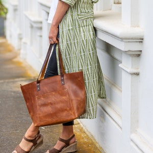 Leather totes,Work bag,Tote bag,Brown leather tote,Custom tote bag,Brown leather tote bag,Monogram computer bag,Ladies computer bag gift