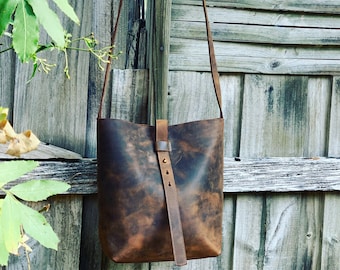 Leather Crossbody Tote Bag, Tan Full Grain Cowhide Messenger Bag with Front Pocket, Vegetable Tanned Everyday Shoulder Bag for Women