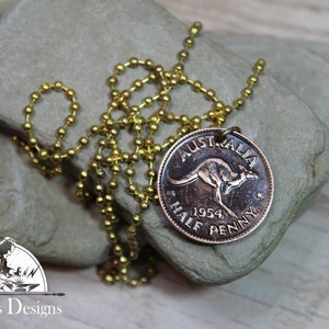 AUSTRALIA HALF PENNY Pendant With 24 inch Gold Ball Chain L6036
