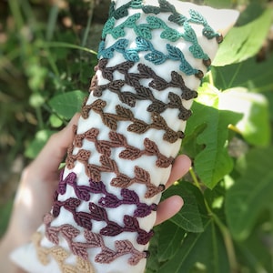 Blatt Makramee Armband, Minimalist Boho Armband, Natur-inspirierter Schmuck, Freundschaftsband personalisiert