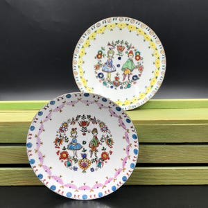 NICE VTG 1970s Austrian Enamel on Copper Trinket Dish Signed AB, Austrian Hand Painted Folk Art Enamel of Copper Pin Dish, 4.25&quot; Diameter