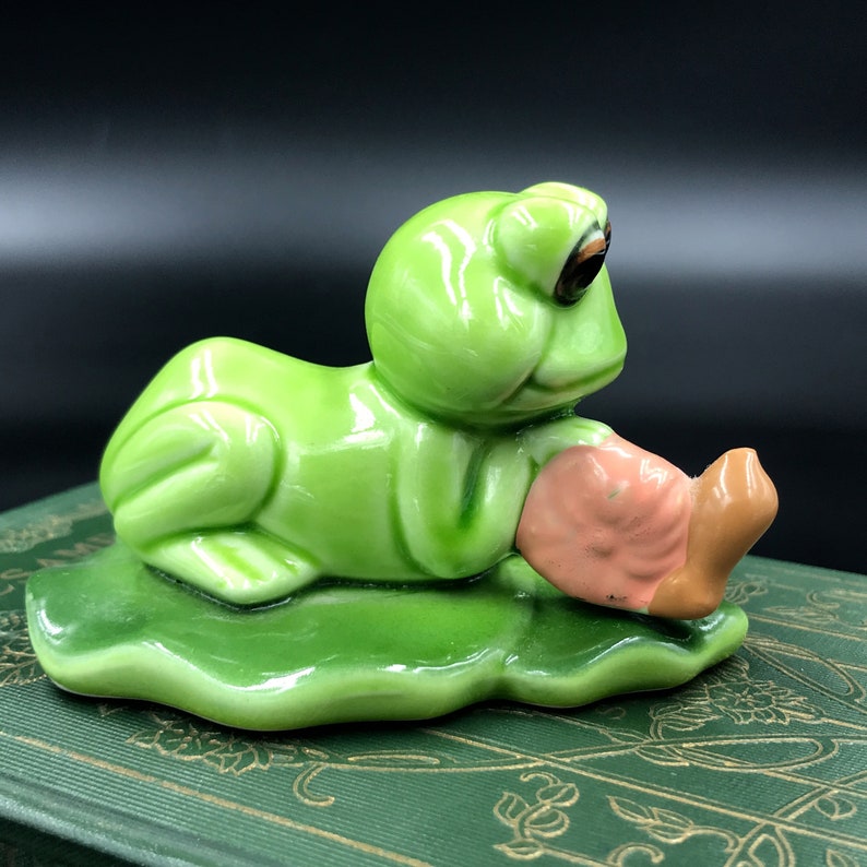 VTG 1988 Lefton Frog With Snail Ceramic Figurine Vintage Etsy