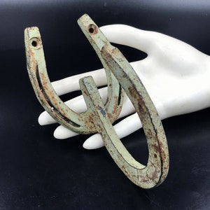 VTG Rusty Painted (Sage Green) Iron Horseshoe Wall Hook, Coat - Hat - Tack Wall Hook Hanger, Cowboy Ranch Style Home Decor