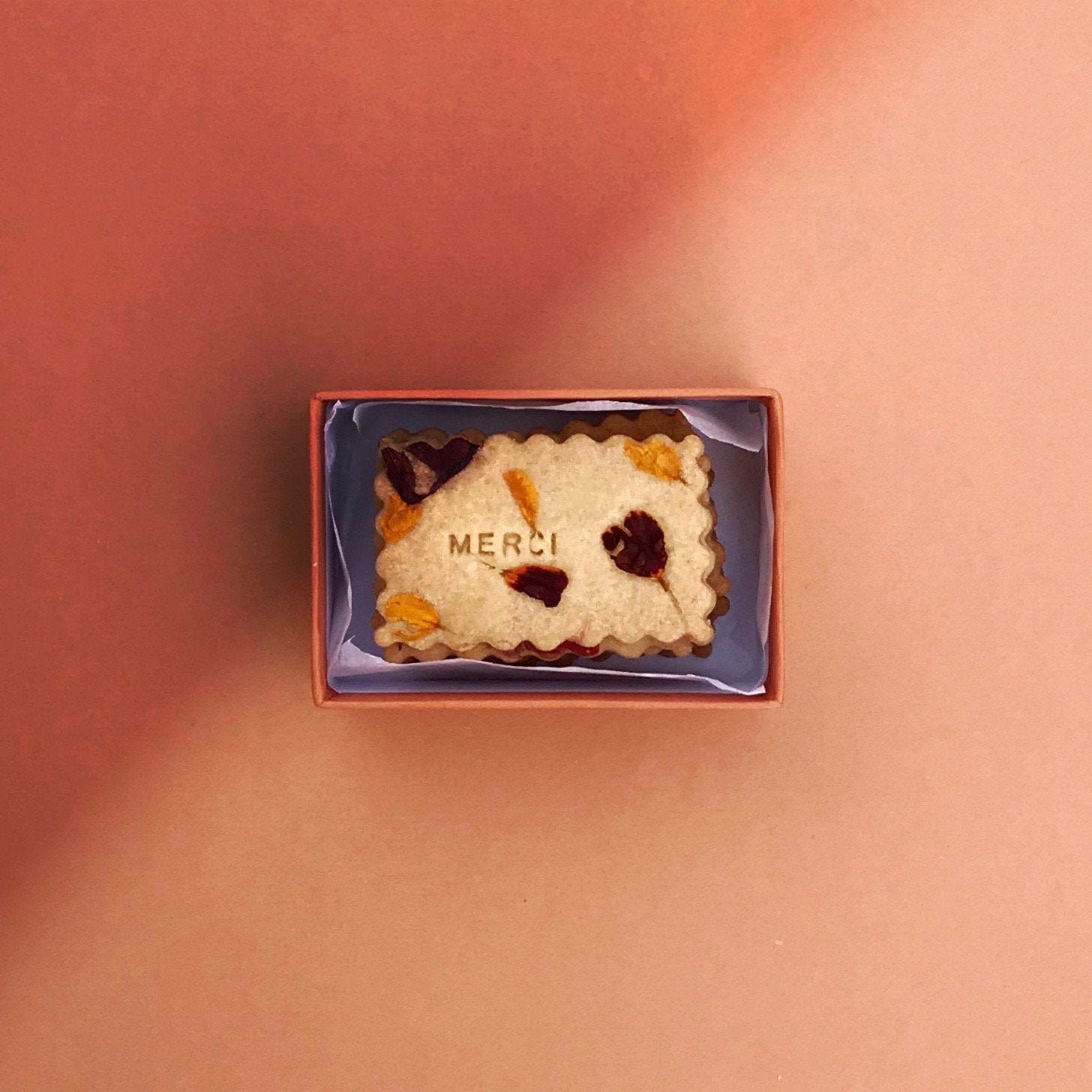 Coffret de 8 Biscuits Fleuris Personnalisés