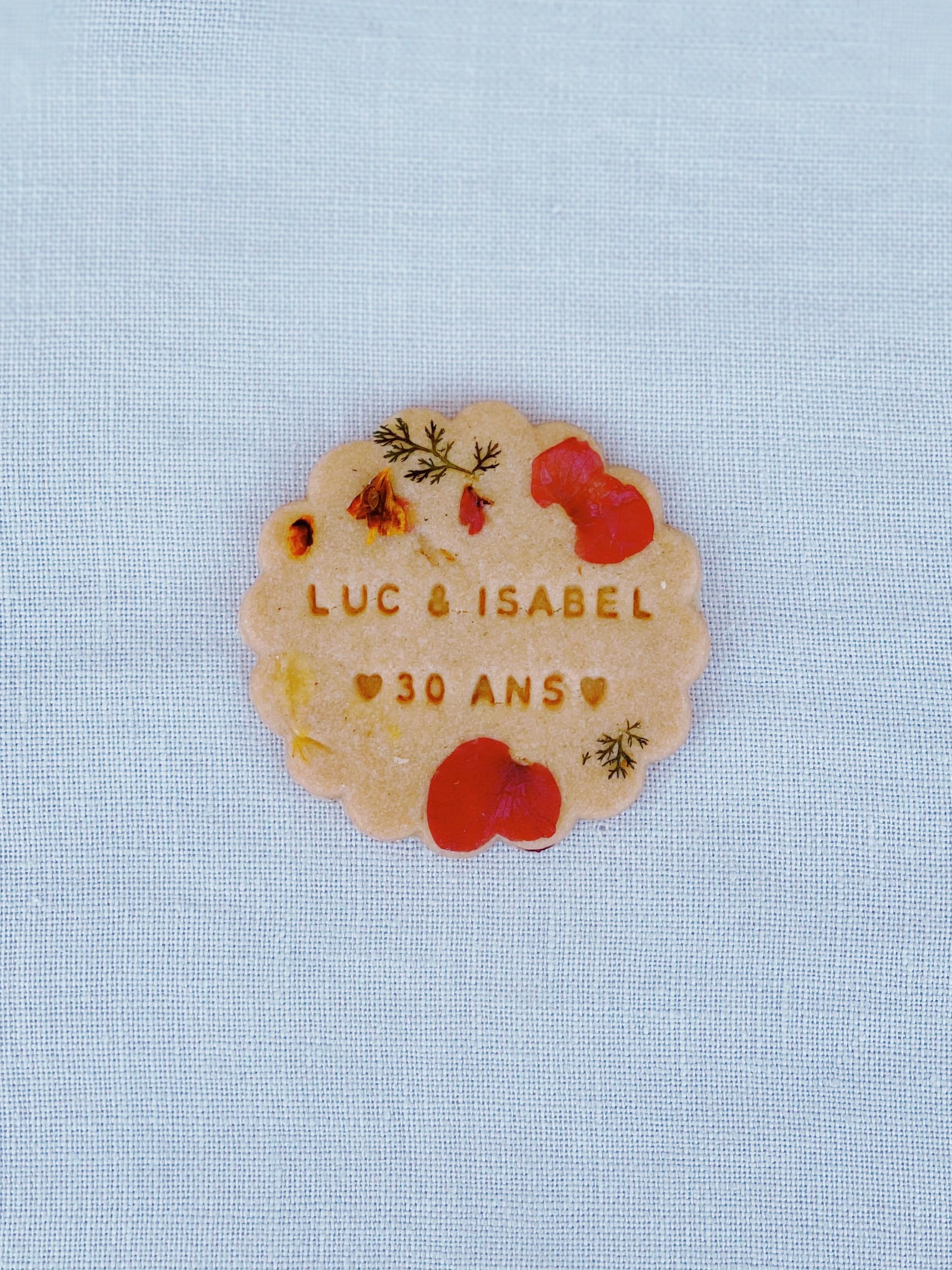 Biscuit décoratif en forme de fleur personnalisé