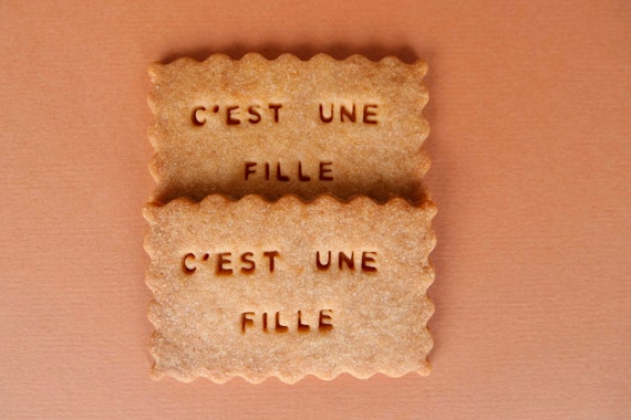 Lot de 10 biscuits personnalisés Gender Reveal