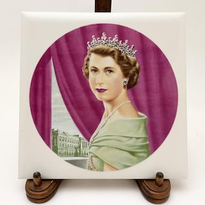 Queen Elizabeth II Commemorative Coronation Ceramic Tile / 6&quot; X 6&quot;