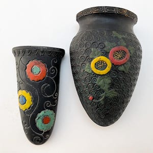Charming TOKANABE Wall Pockets / Hand Painted - 1920&#39;s Made in Japan / Pair
