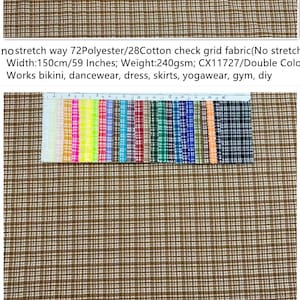 Puede incluir: Tejido a cuadros marrón y blanco con una muestra de retales de tela coloridos. El tejido mide 150 cm de ancho y pesa 240 g/m². El texto de la imagen indica que es adecuado para bikinis, ropa de baile, vestidos, faldas, etc.