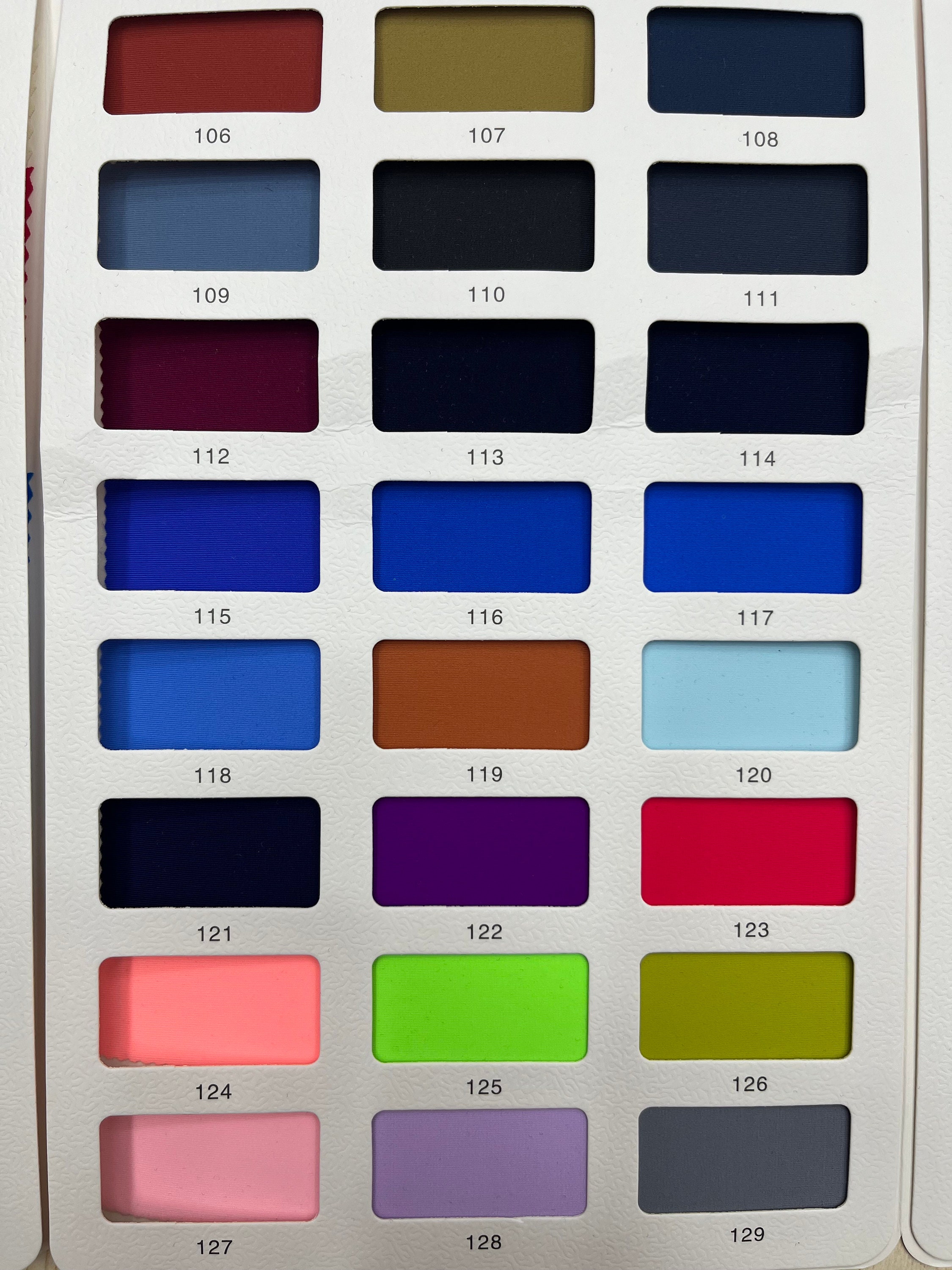 134 Solid Colors 4 stretch way 80 Nylon 20 Spandex 200 g/m² Ideen für ...