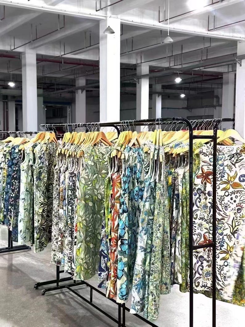 Custom Cotton Fabric Print 60S Yarn 97gsm Weight Works for Dress