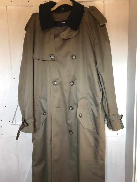 Vintage men’s Ralph Lauren Trench Coat