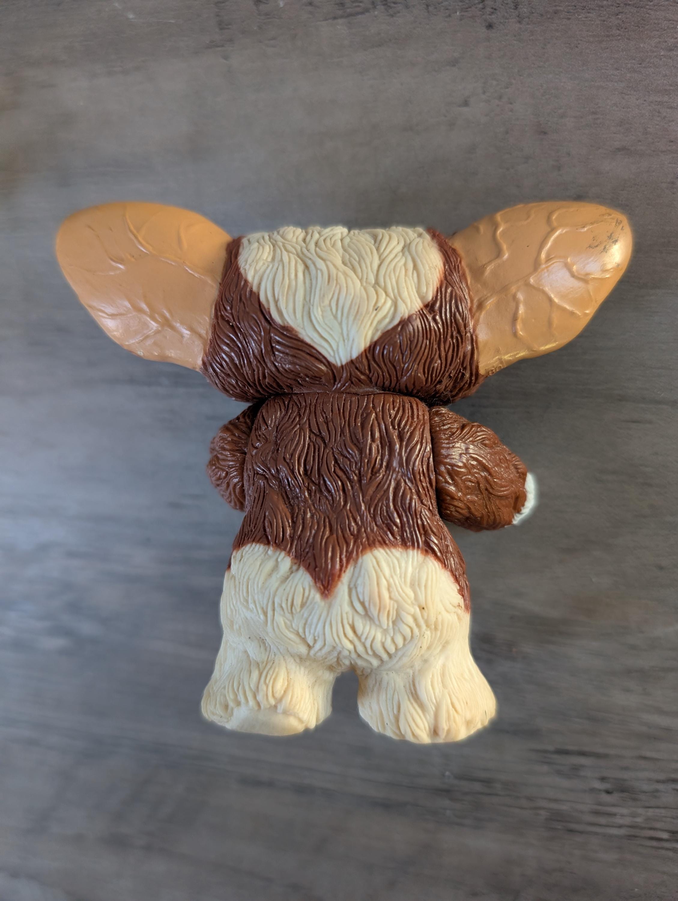 Ikon Design Studio Gremlins Replica Mogwai Box et Gizmo Plush - Ses cadeaux