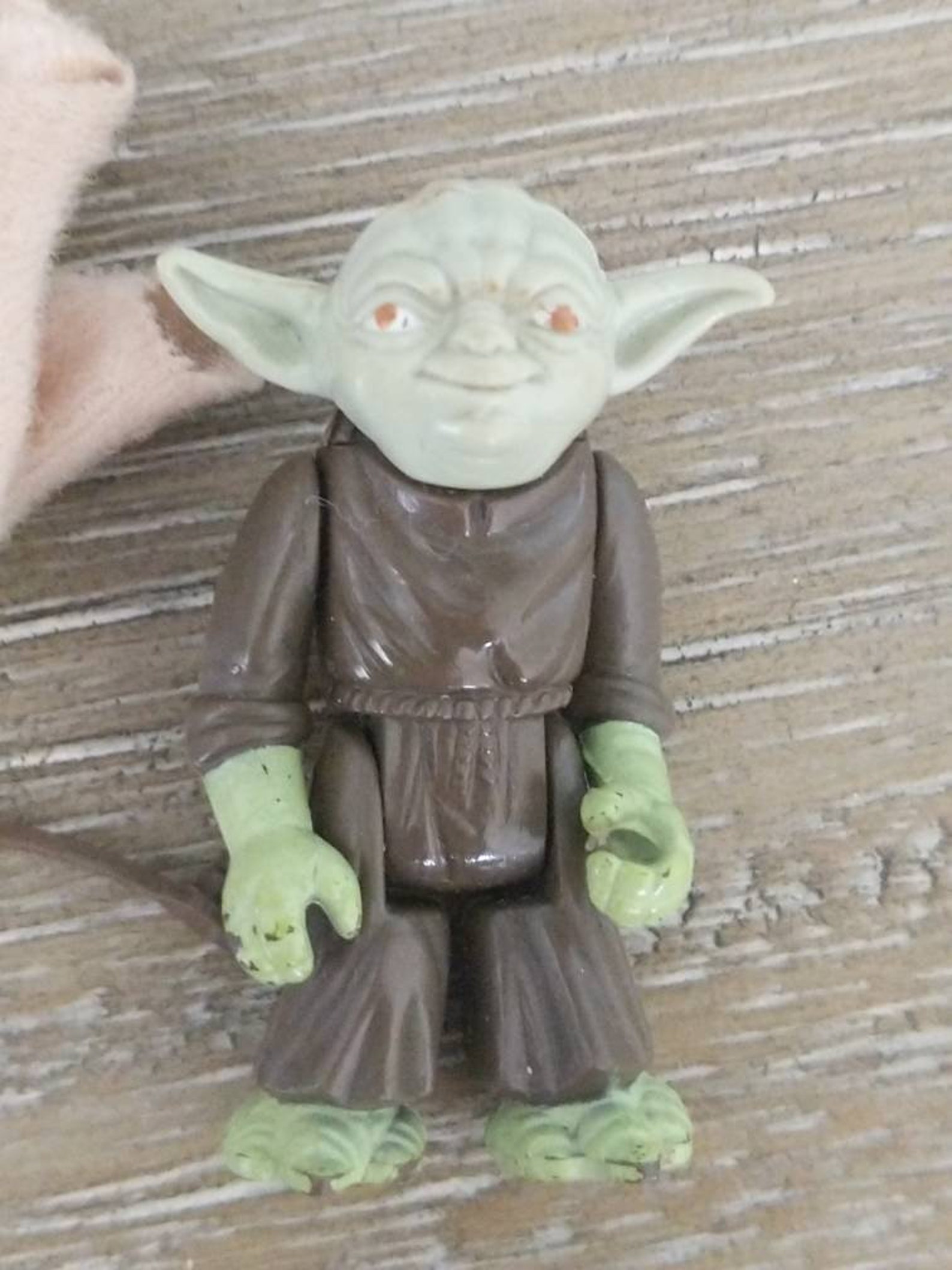 Original 1980 Yoda Action Figure, Orange Eyes Cape and Belt, Vintage