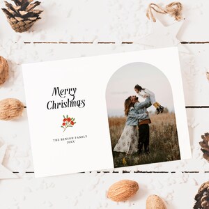 Biglietto fotografico di Natale / Buon Natale / Cornice ad arco bianco / Botanico invernale / Download immediato / Stampabile