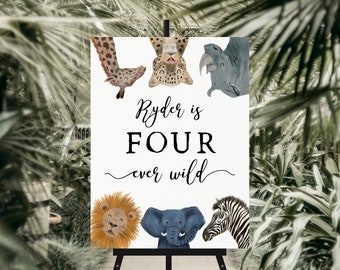 VIER Ever Wild Safari Geburtstag Willkommensschild | Jungen-Geburtstagsfeier | Geburtstag 4 | Party Dekor | Sofort Download 16X20, 18X24, 20X30 S03