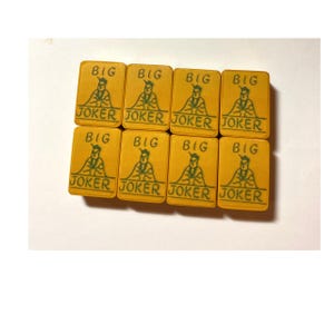 8 Joker Replacement Rare Bakelite Standing Peacock/Wafer Back