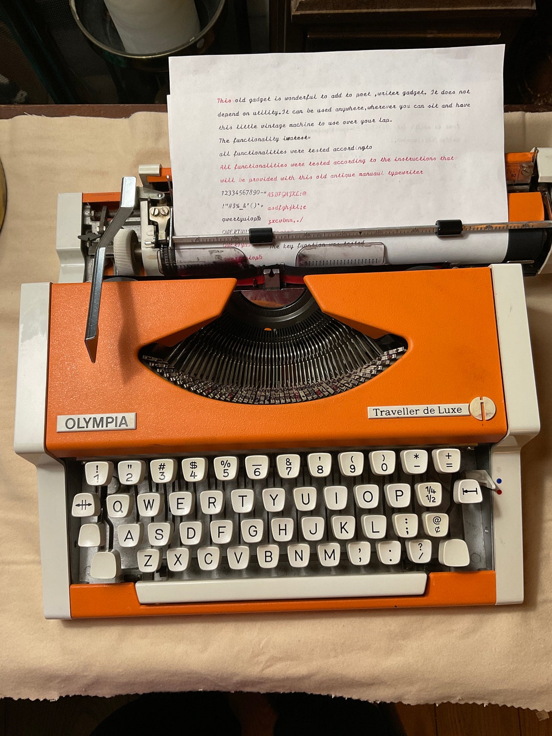 Vintage Olympia Traveller De LUXE Italic/cursive Font Typewriter