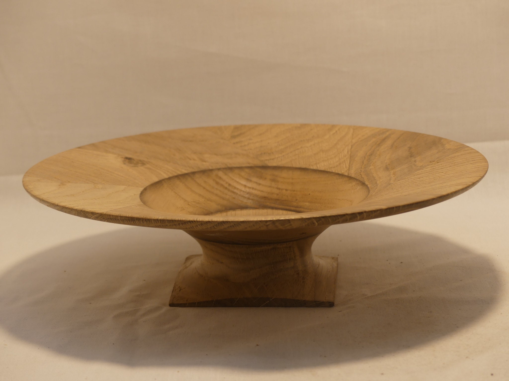 Grande Coupelle Segmentée à Pied Carré.