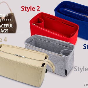 Puede incluir: Cuatro estilos diferentes de organizadores de bolsos de fieltro en beige, gris, rojo y azul. Los organizadores tienen varios bolsillos y una cremallera. El texto "Style 1", "Style 2", "Style 3" y "Style 4" se muestra junto a cada organizador. El texto "JOYINBAG" se muestra en la parte inferior de la imagen.