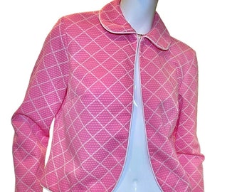 Vintage 70s Geometric Crop Jacket/Peter Pan Collar/Barbiecore/Bolero Jacket/Poly Knit/Kidcore Jacket/Medium/Bubblegum Pink White