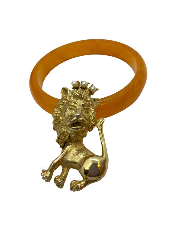 Retro Gold Crown Lion Pearl Hobe Brooch-Midcentur… - image 9