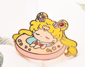 Usagi Enamel Pin